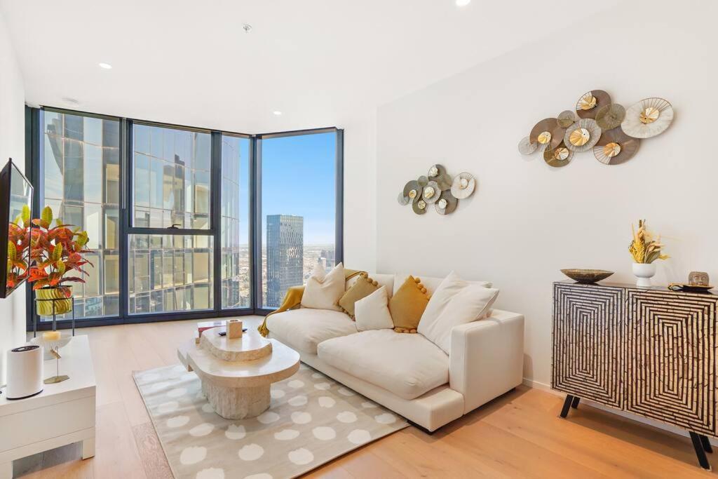 1 Bed APT with Incredible View Melbourne Square — 4-Star Luxury Hotel in Melbourne, Australia