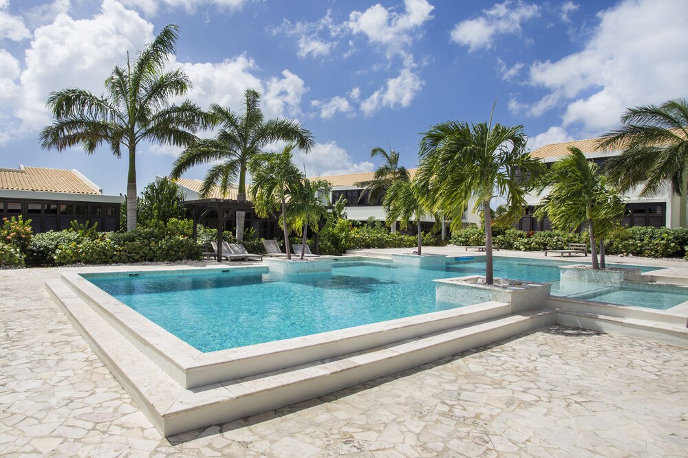 Blue Bay Bungalows in Willemstad, CURAÇAO