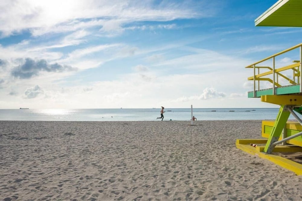 Ocean Beach Suites - photo 2
