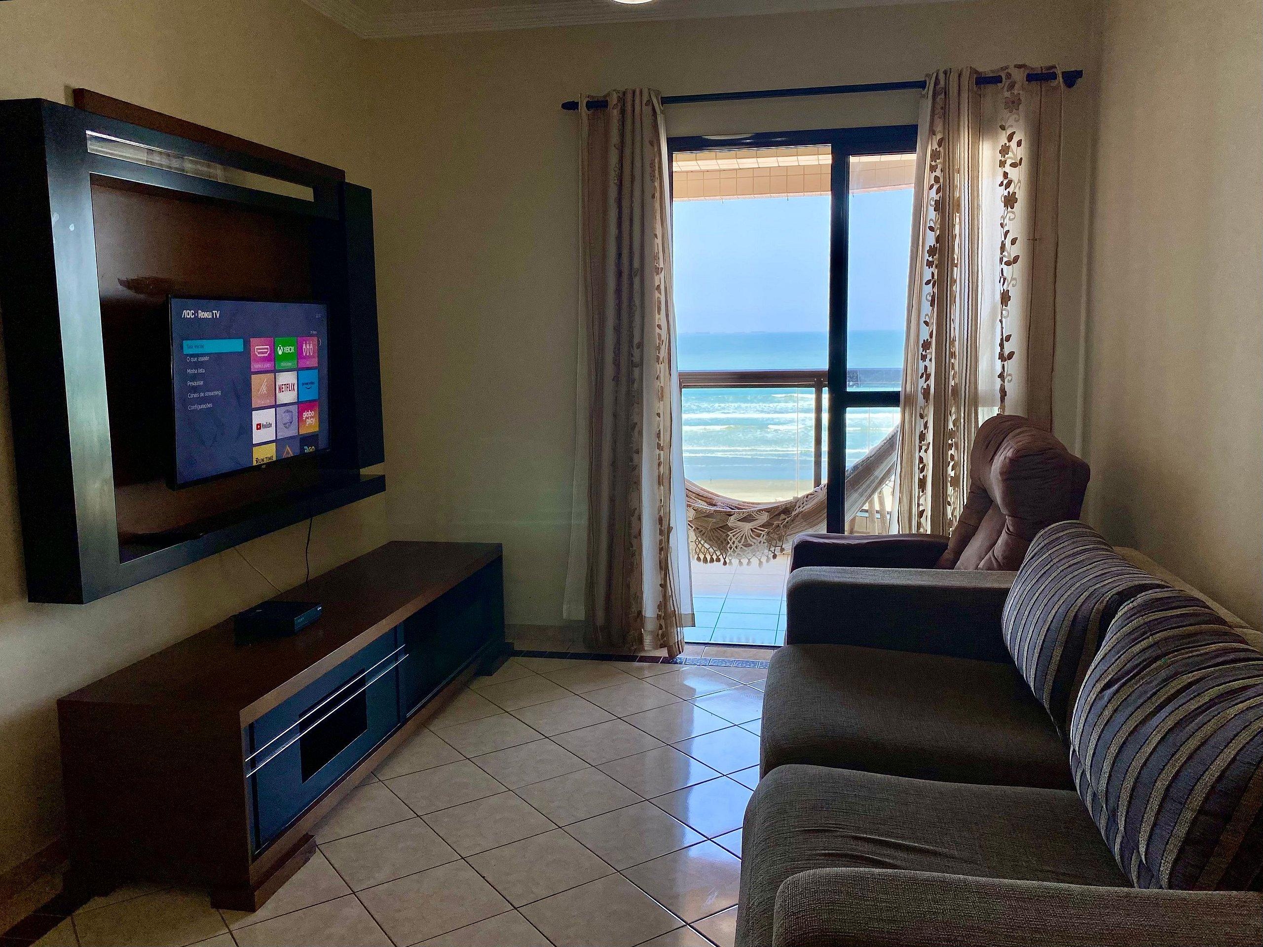 A093 Apto com Wi Fi l Sacada Gourmet Piscina in Sao Vicente, Brasil