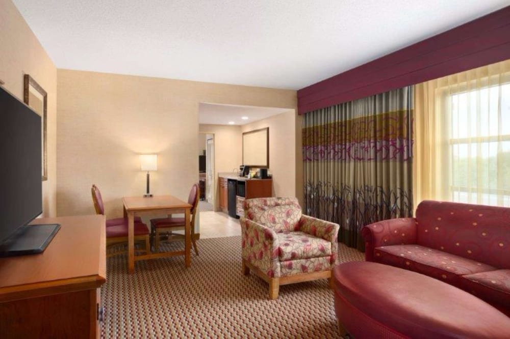 Embassy Suites Northwest Arkansas Hotel Spa & Convention - photo 31