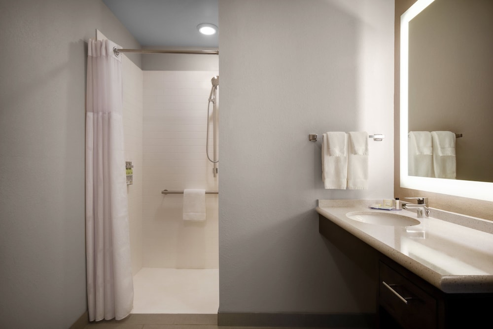 Staybridge Suites Holland by IHG - photo 18