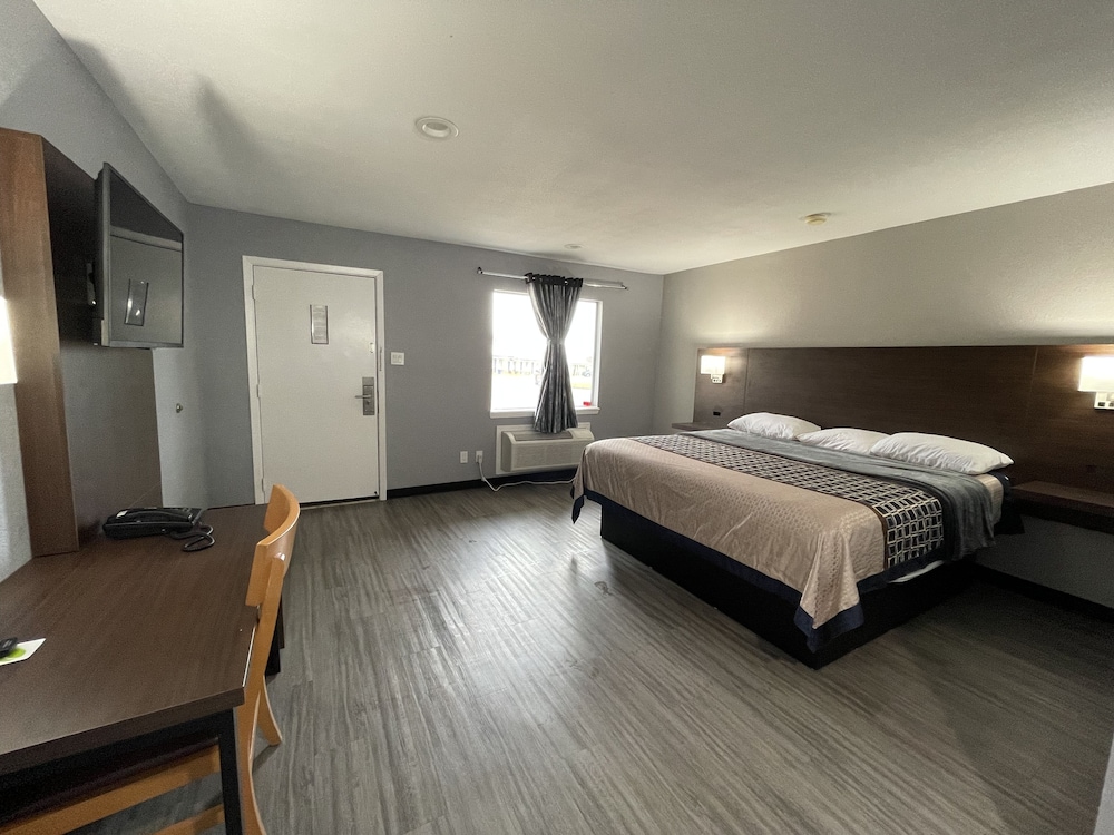 Ridge Motel - photo 23
