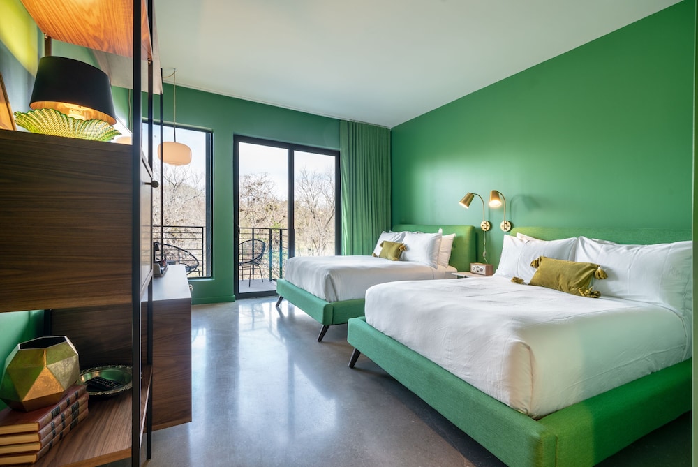 The Ruby Hotel - photo 8