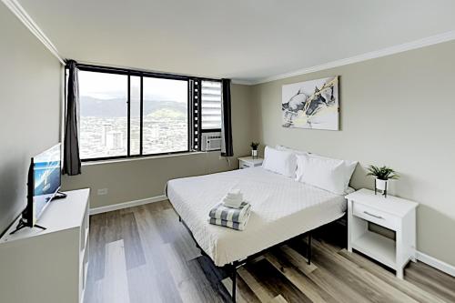 Hawaiian Monarch 3707B condo — 4-Star Luxury Hotel in Honolulu, United States