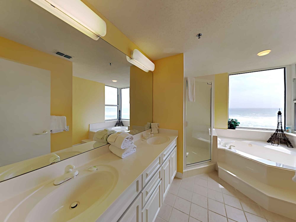 Beach Colony Resort East by Southern Vacation Rentals - photo 12