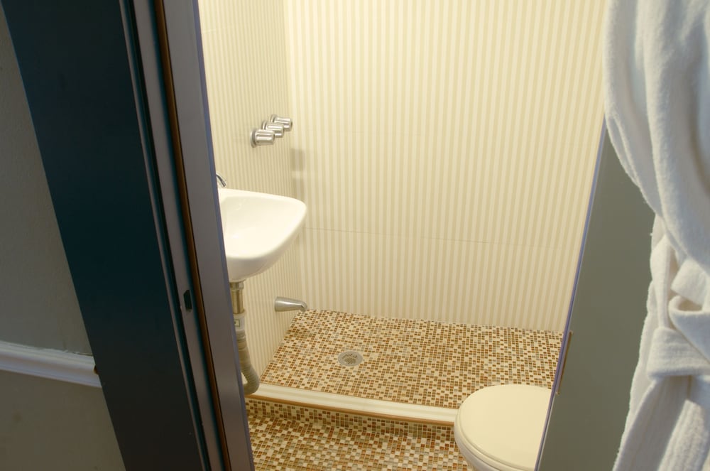 Ponce De Leon Hotel - photo 20