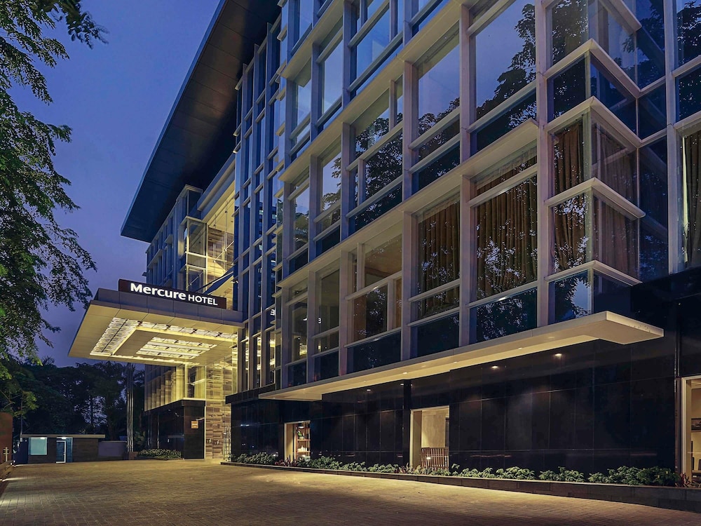 Mercure Jakarta Sabang — 4-Star Luxury Hotel in Jakarta, Indonesia