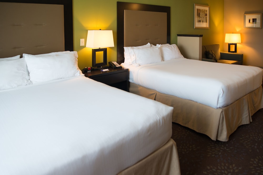 Holiday Inn Express Hotel & Suites Northwood an IHG Hotel - photo 4