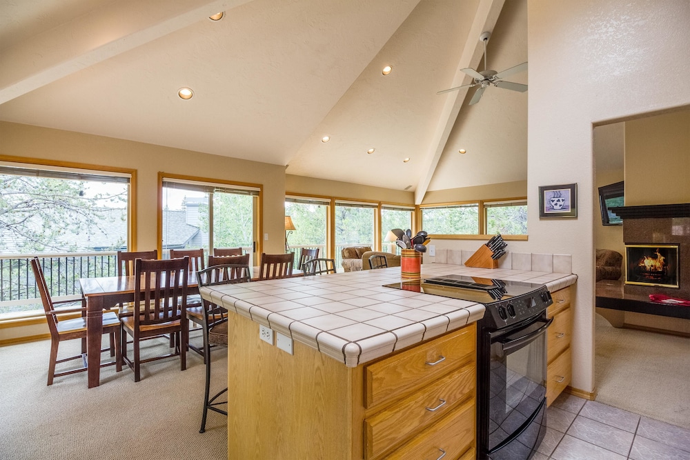 White Elm 30 - photo 8