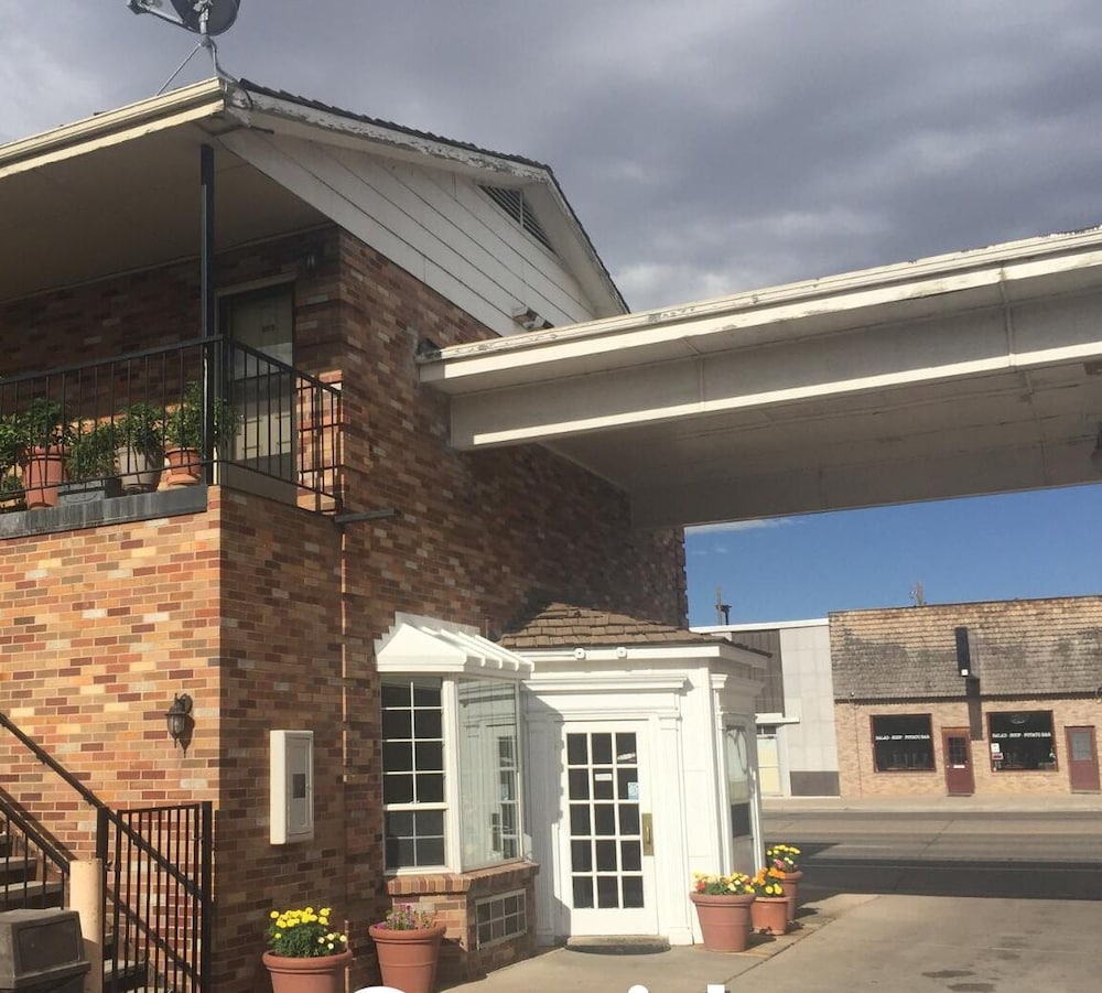 Nights Inn - photo 16