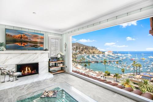 150MT 150 Middle Terrace in Avalon, United States