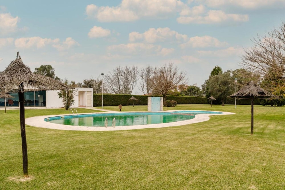Deluxe Sea View Pool Villa — 4-Star Luxury Hotel in Esposende, Portugal