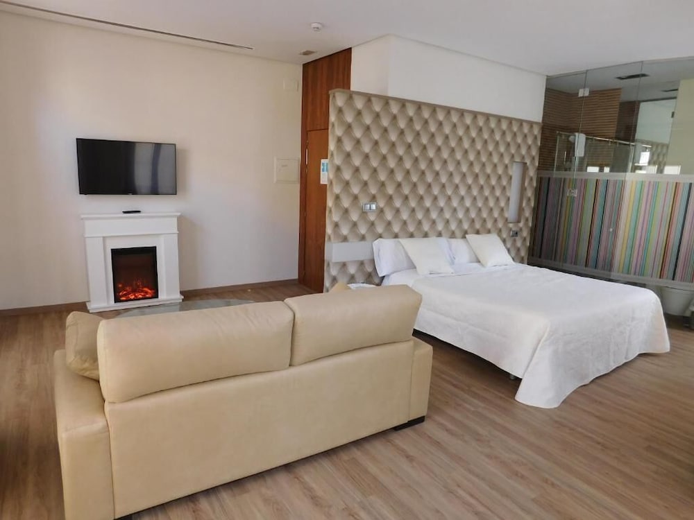 Hospedium Hotel Cañitas Maite Boutique — hotel in Casas Ibanez