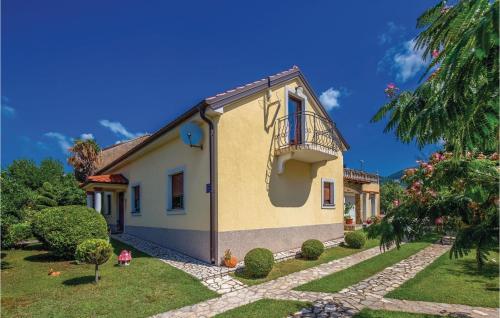 Gorgeous Apartment In Hreljin — 4-Star Luxury Hotel in Hreljin, Croatia