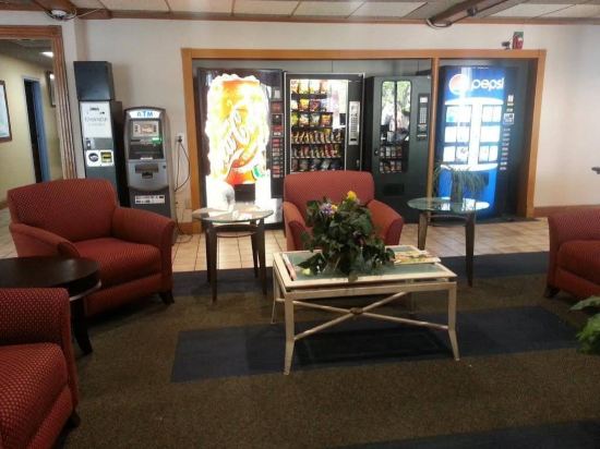 America's Best Inn Clarksville Louisville - photo 4