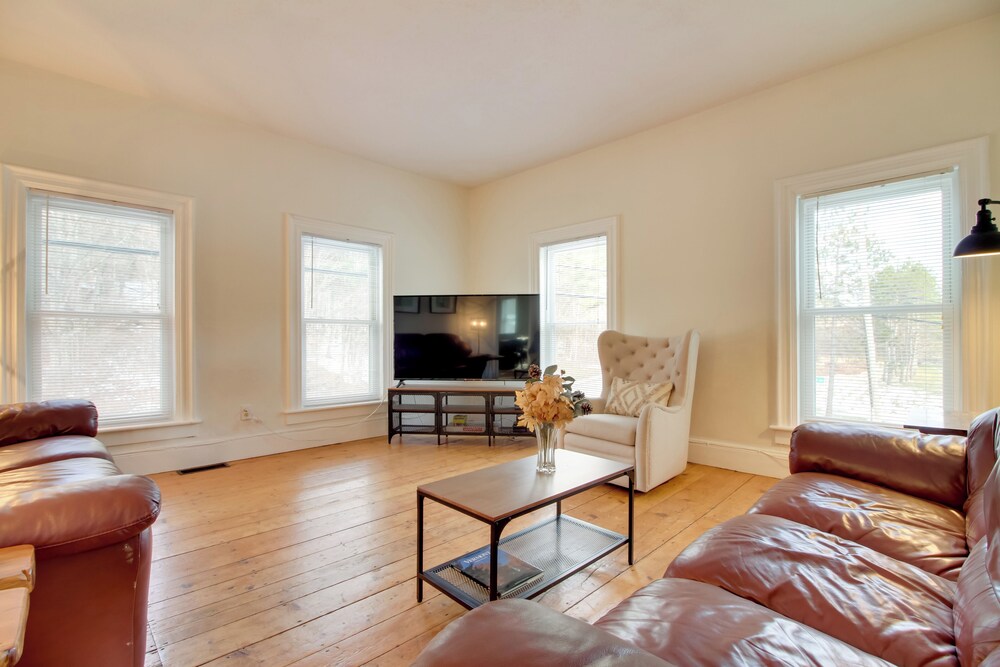 All Season Ludlow Apartment 3 Mi to Okemo Resort in Ludlow, United States