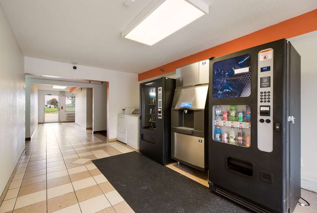Motel6 Davenport IA - photo 25