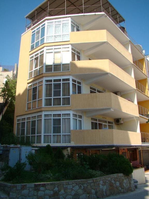 Elling Krab - carbon neutral hotel in Otradnoye