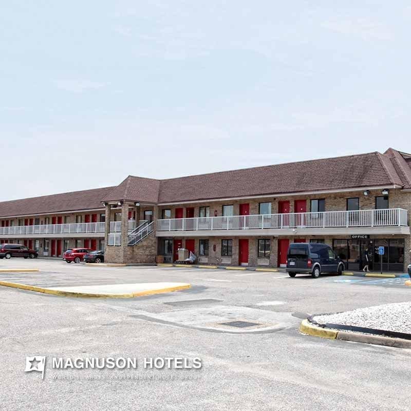 Studios and Suites 4 Less Battlefield Blvd — hotel in Chesapeake
