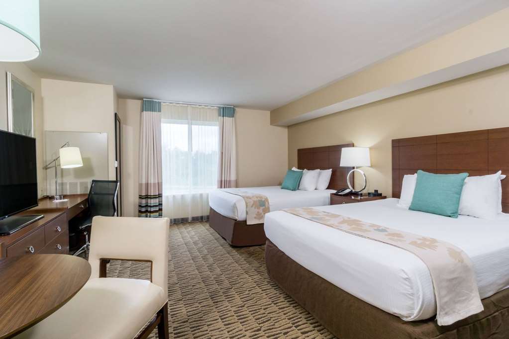 Hawthorn Suites by Wyndham Wheeling at the Highlands - photo 13