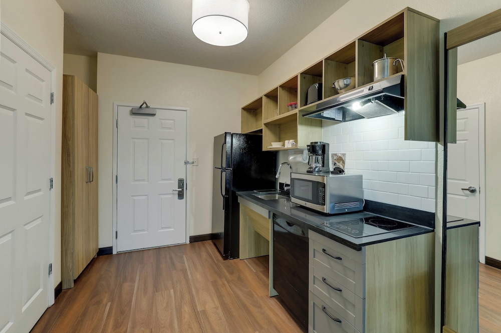 Candlewood Suites Lexington by IHG - photo 24