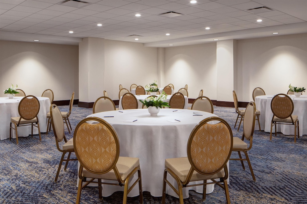 Amway Grand Plaza Curio Collection by Hilton - photo 99