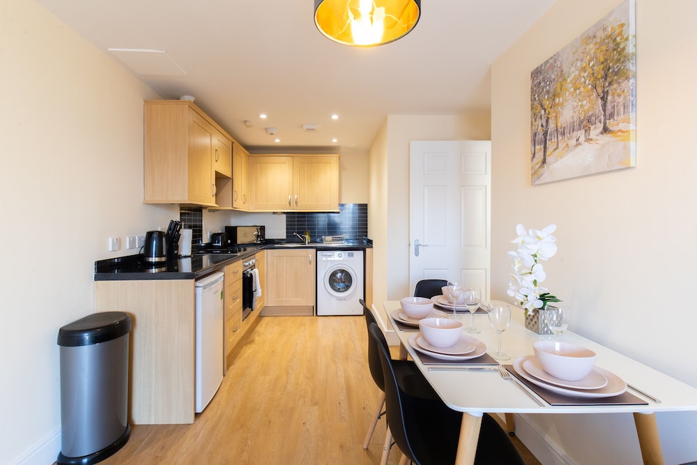 Velvet 1 Bedroom Penthouse Clockhouse Hoddesdon 17663781 — Hoddesdon