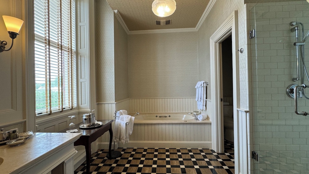 Wentworth Mansion - photo 30