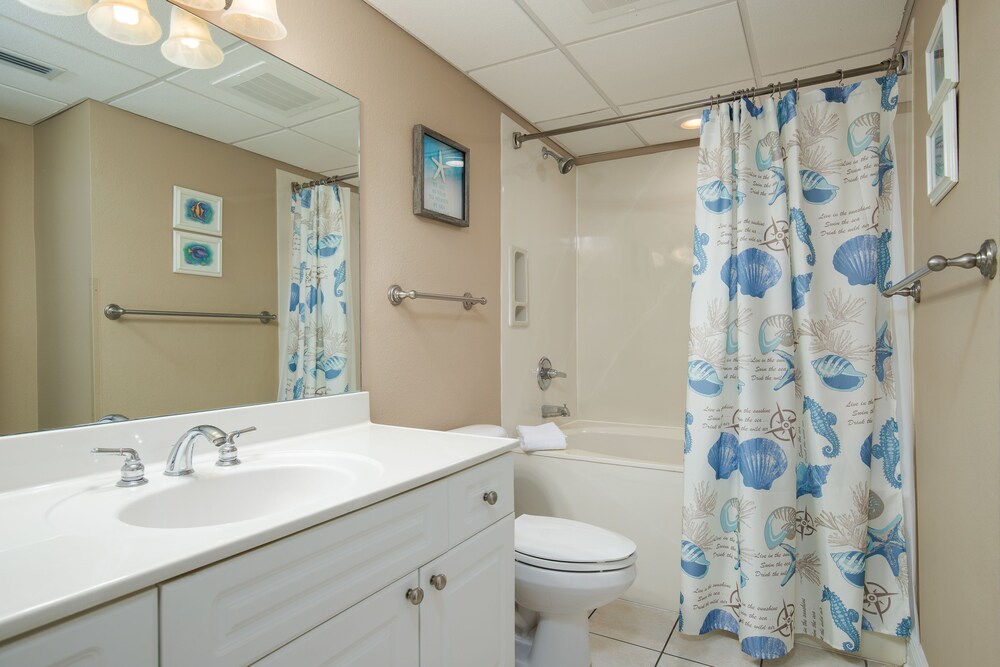 Emerald Beach Resort 1430 Two Bedroom Condo - photo 26