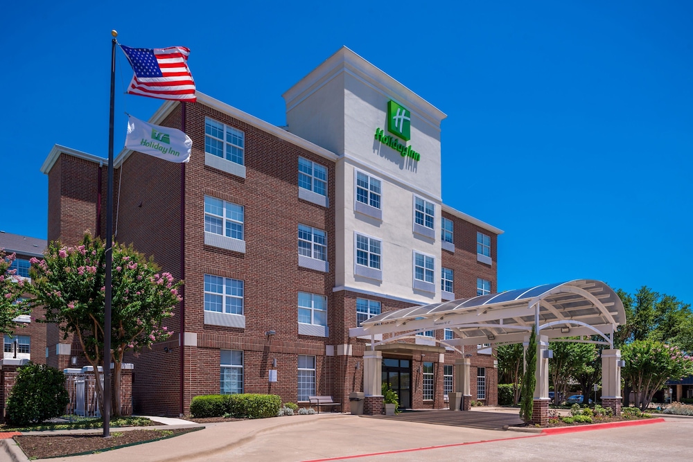 Holiday Inn & Suites Dallas Addison by IHG - carbon neutral hotel in Addison