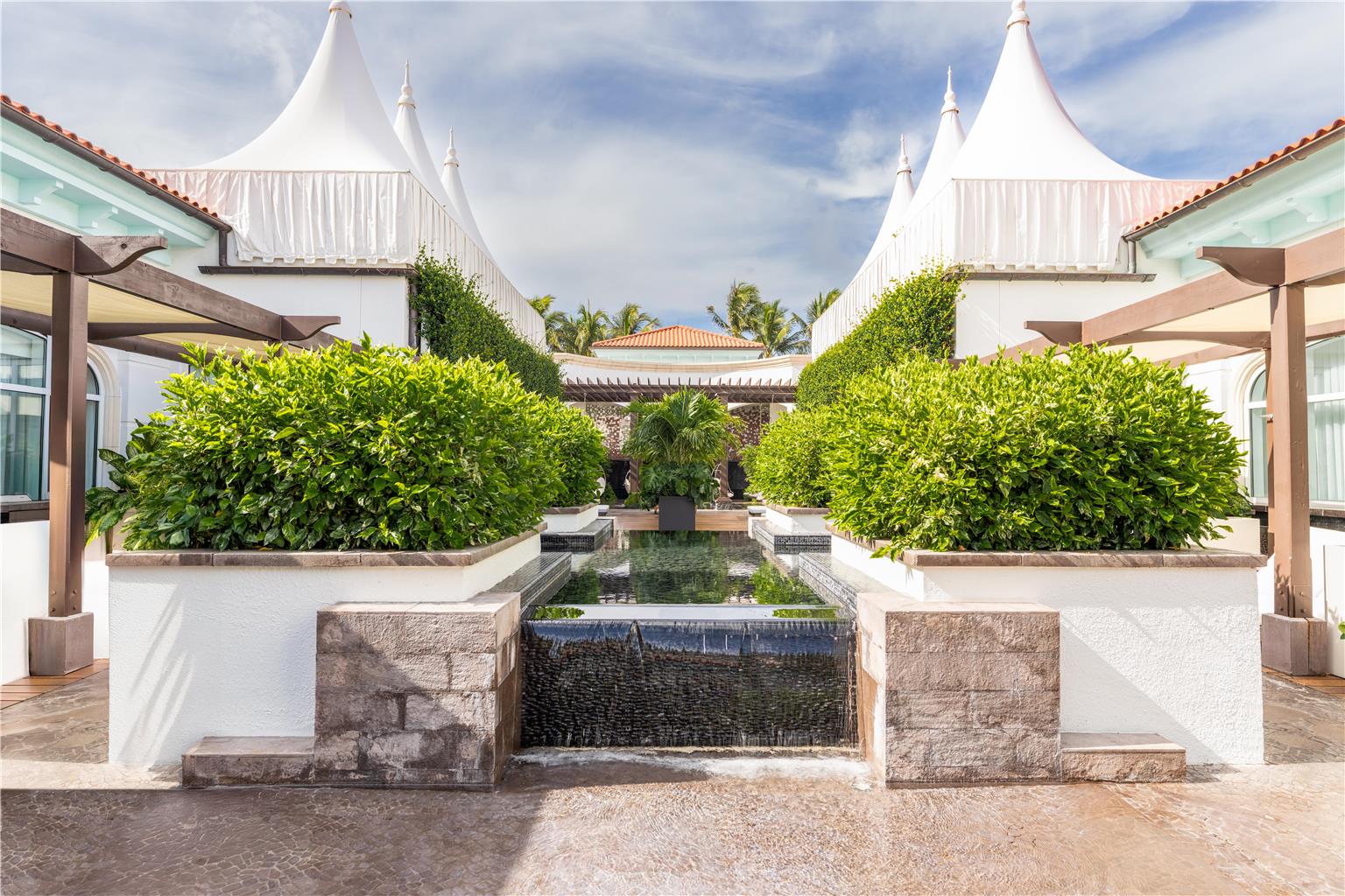 Eau Resort & Spa - photo 55
