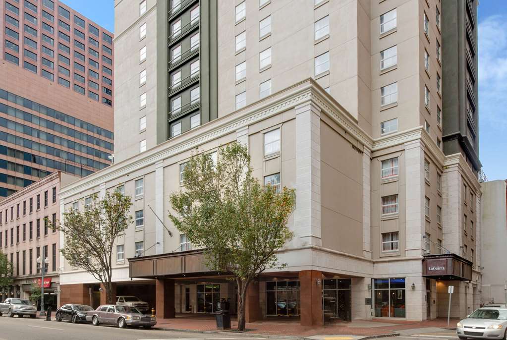 La Quinta Inn & Suites by Wyndham New Orleans Downtown - photo 4