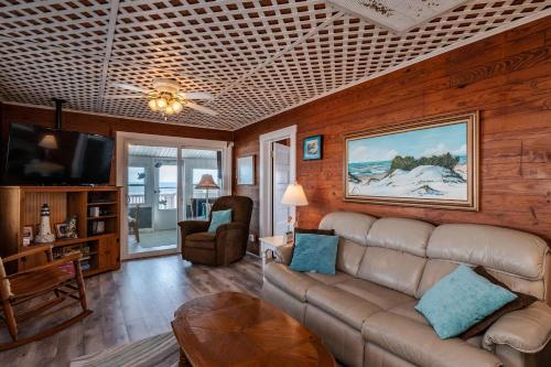 Beside the Sea by Oak Island Accommodations - photo 23