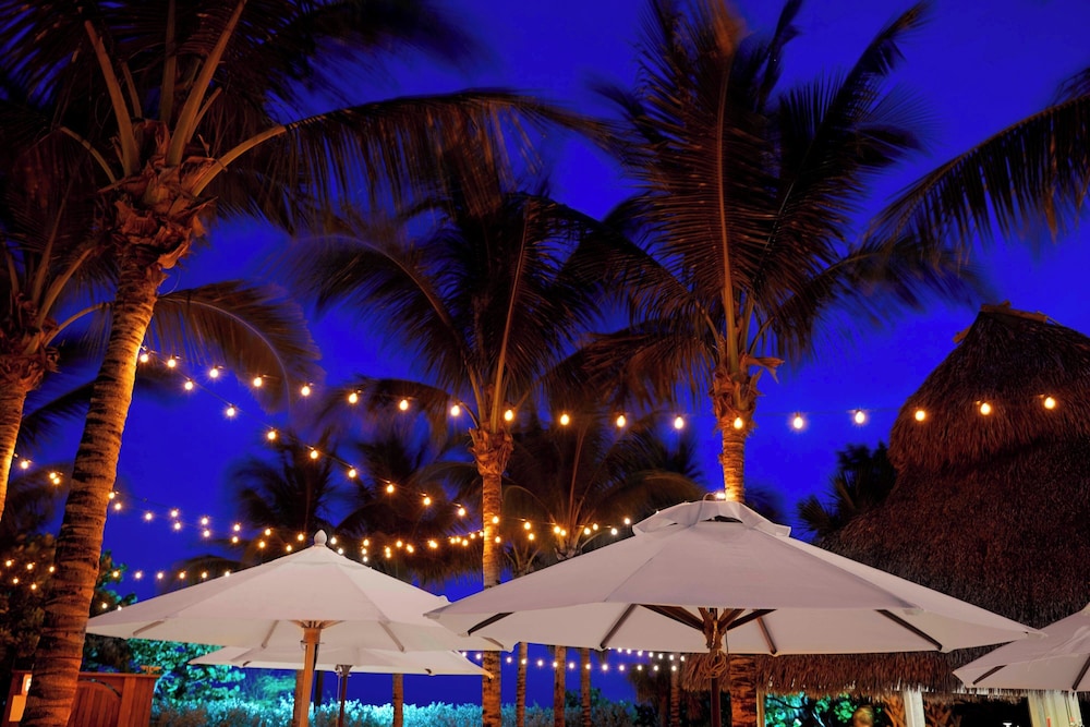 Cadillac Hotel & Beach Club Autograph Collection - photo 52