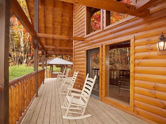 Grin &Amp Bear It - last minute hotel in Gatlinburg