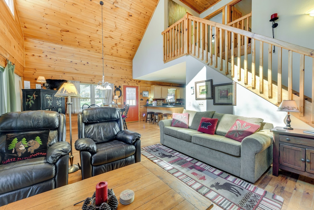 Rustic Cabin on Hemphill Creek w Fire Pit & Grill - photo 4