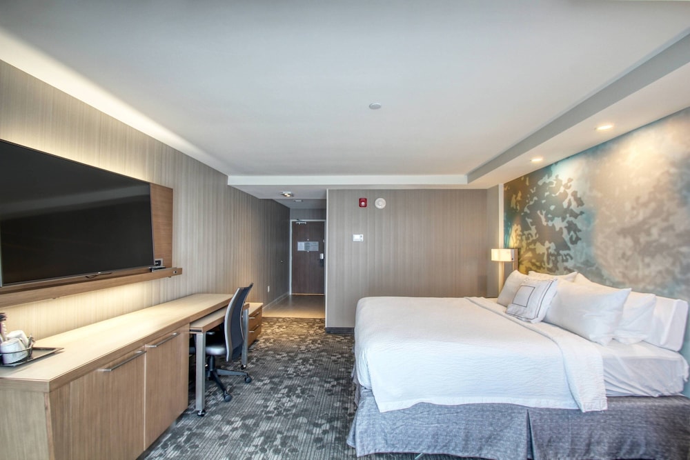 Courtyard by Marriott Fargo - photo 18