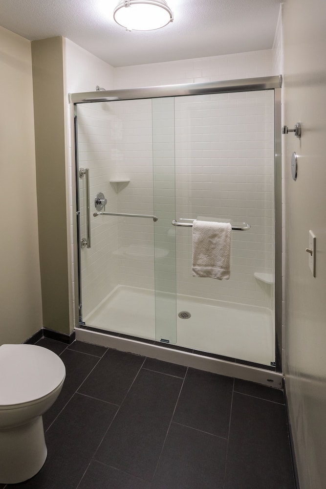 Staybridge Suites Omaha West by IHG - photo 15