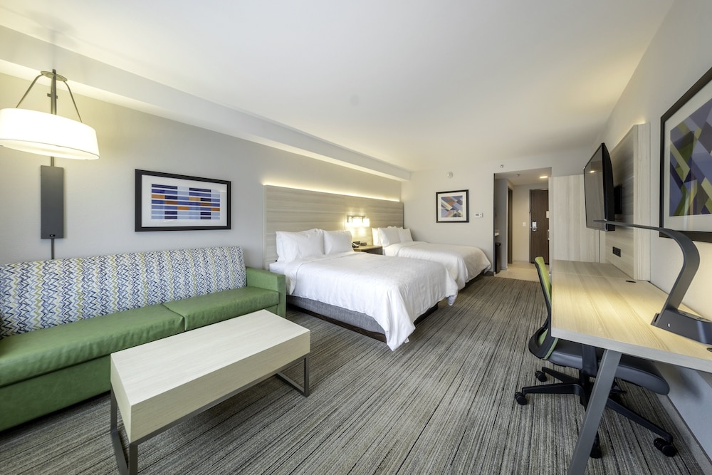 Holiday Inn Express & Suites Staunton by IHG - photo 4