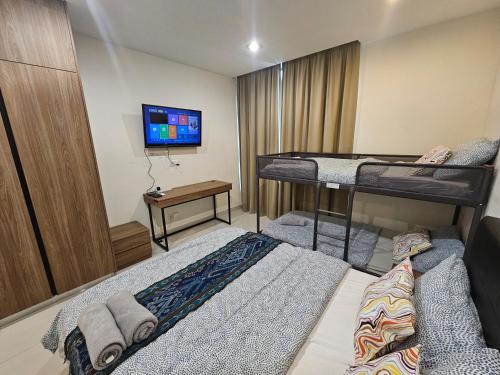 Kozi Square 4 Paxs Studio Infinity Pool Walk to SGH 3B — 4-Star Luxury Hotel in Kuching, Malaysia