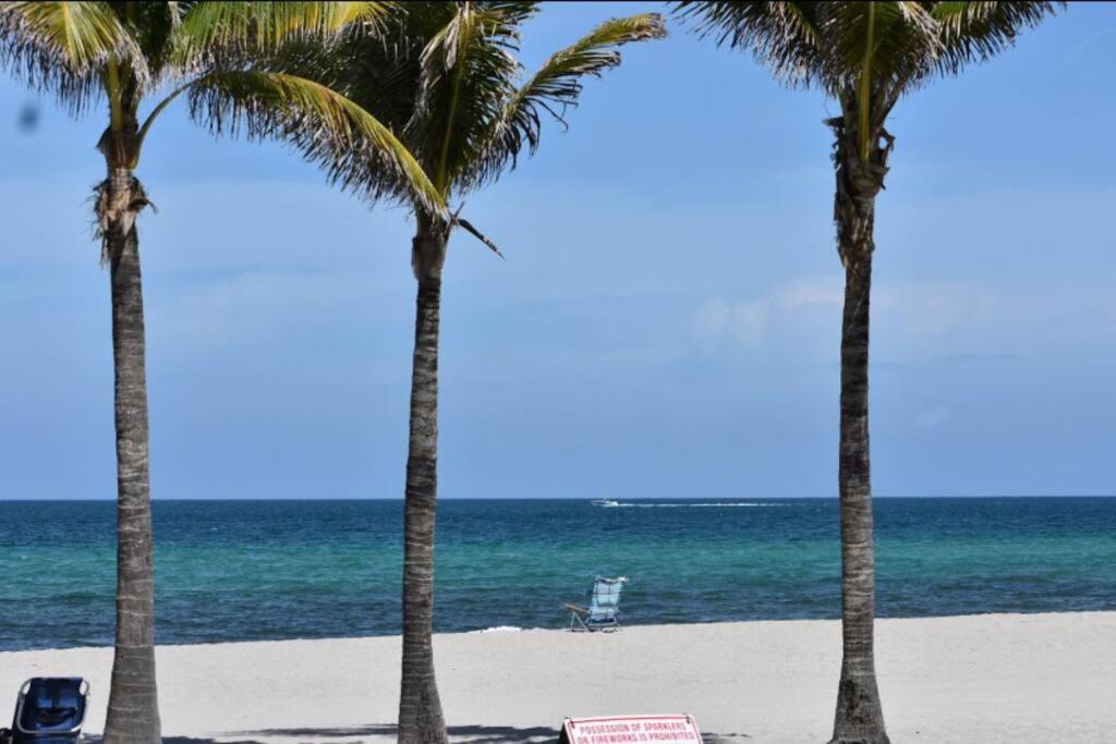 Premier Beach Escape with Spectacular Views A — 4-Star Luxury Hotel in Hallandale Beach, United States