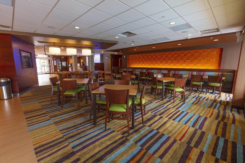 Fairfield Inn & Suites by Marriott Atlanta Woodstock - photo 75