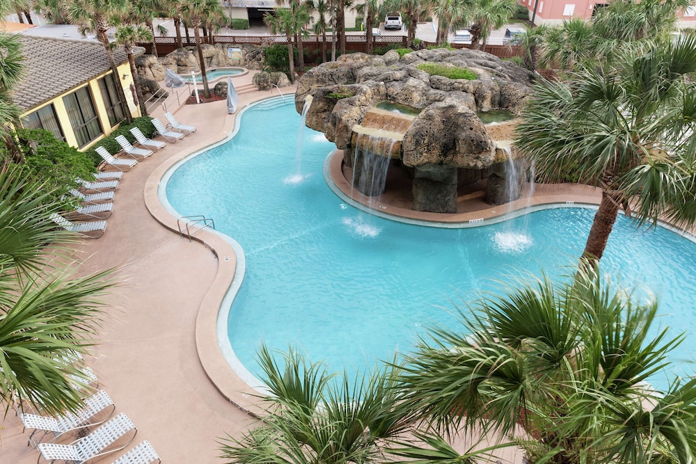 Hampton Inn Jacksonville Beach Oceanfront - photo 32