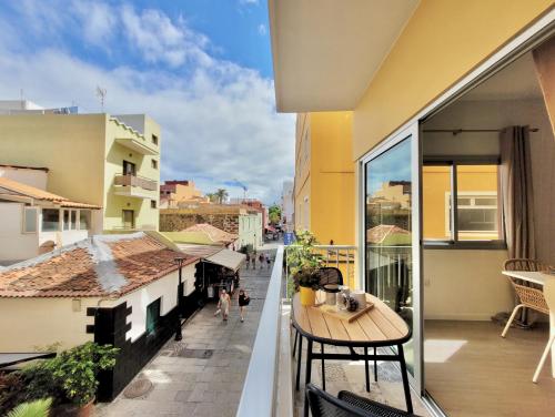 Plaza y Playa in Puerto De La Cruz, Spain