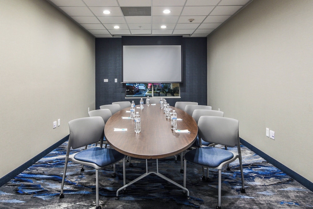Fairfield Inn & Suites by Marriott Ontario Rancho Cucamonga - photo 42