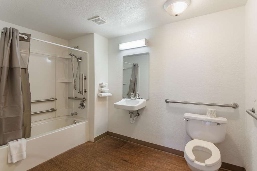 Motel 6 Newport News - photo 25