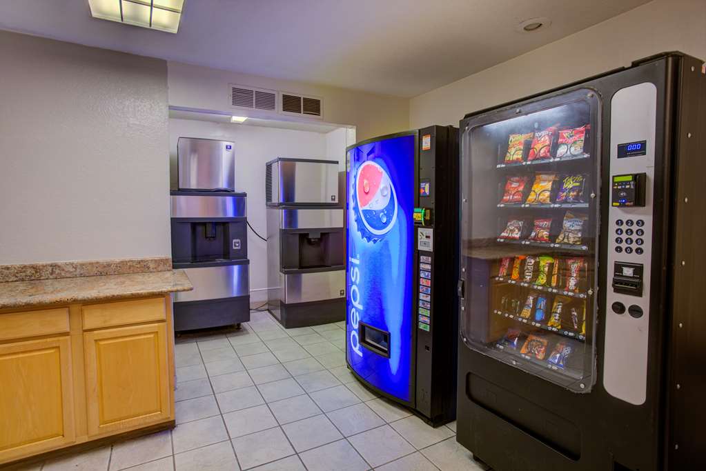 Best Western Sandman Hotel - photo 9