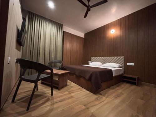 Grand sapphire 100 meters from Sub urban Bus stand Mysore in Mysore, India