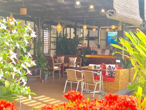 Galera Lodge & Cafe — 4-Star Luxury Hotel in Puerto Galera, Philippines